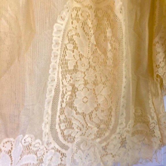 Gorgeous Sheer Lace‎ Fringe Blouse by Multiples Sz L - Picture 2 of 5